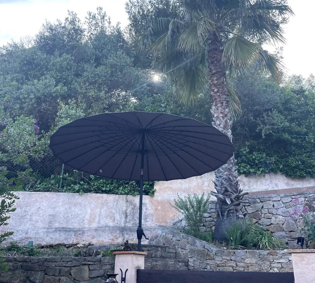 Charming Bandol Cottage 0*,