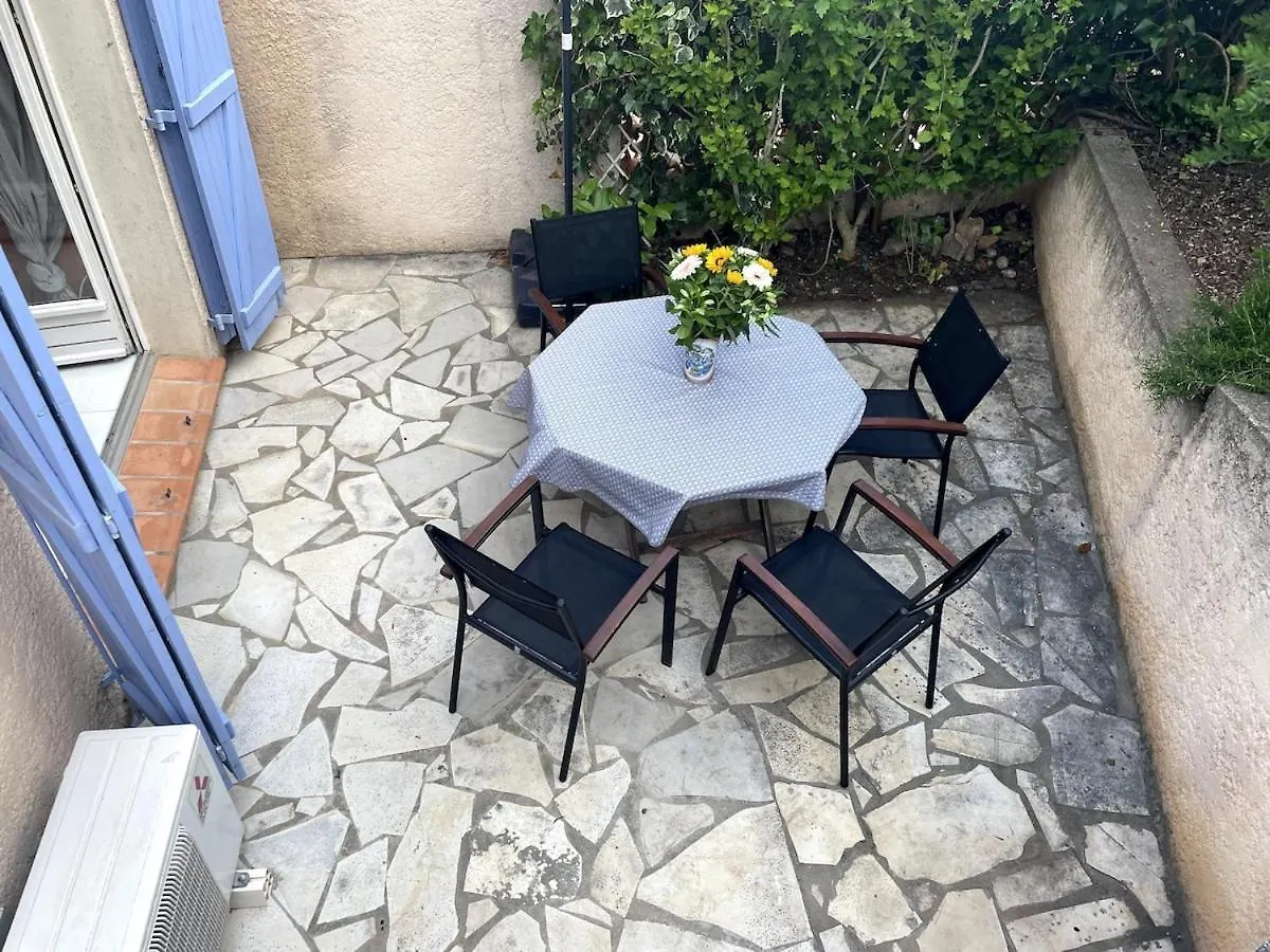 Charming Bandol Cottage 0*,  France